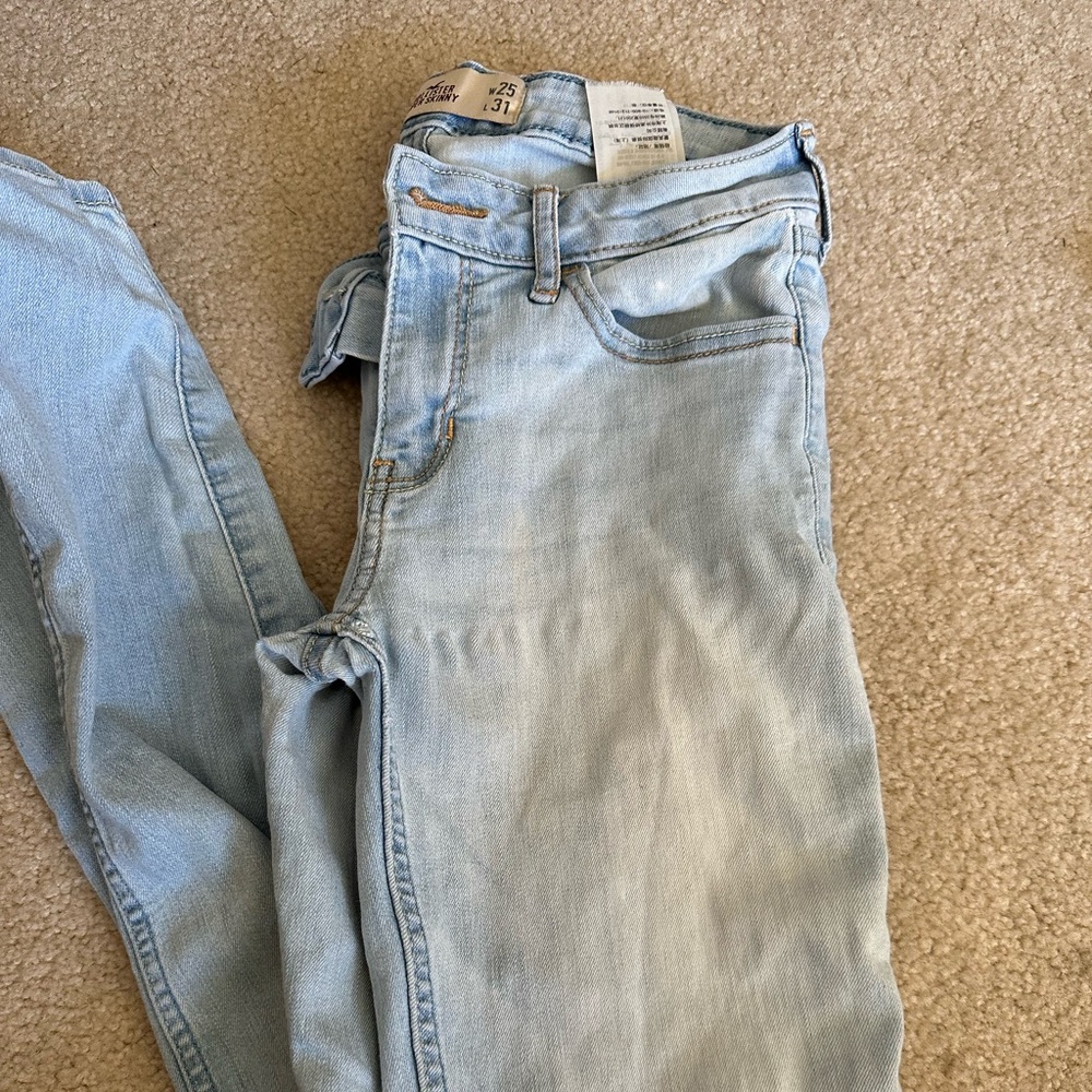 Hollister jeans